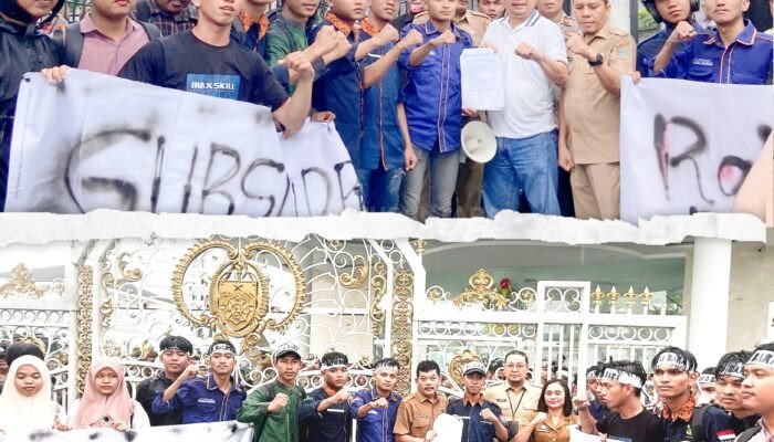 IMABARA Cabang Medan bersama PK IPMBB UINSU Gelar Aksi di Kantor DPRD dan Gubernur SUMUT, Ini Tuntutannya