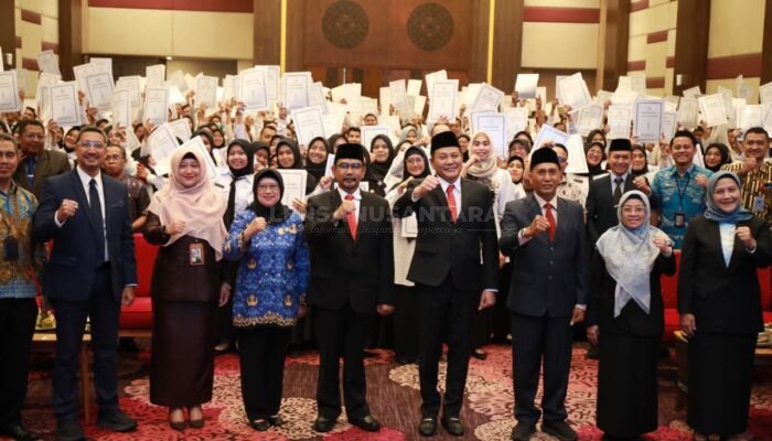 324 PPPK Sidoarjo Terima SK, Menghadapi Era Digitalisasi, Ini Pesan Bupati Subandi