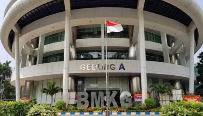 BMKG Prediksi Jakarta dan Sekitarnya Dominan Berawan, Potensi Hujan di Malam Hari