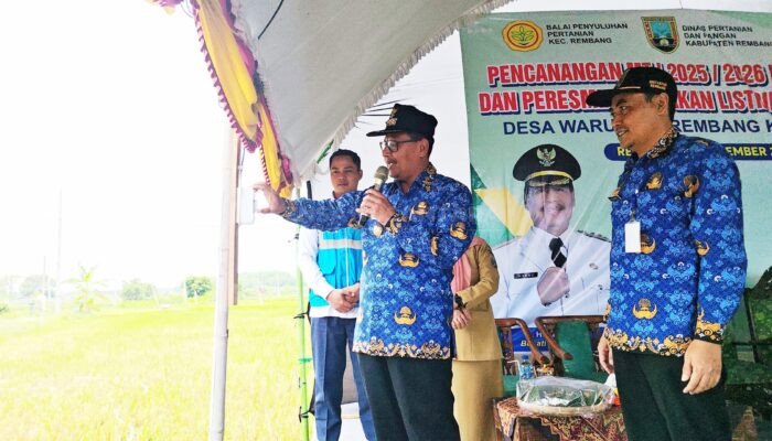 Program Gelisah Resmi Aliri Listrik di Sawah Desa Waru Rembang