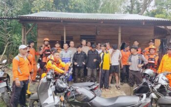 Polisi dan Basarnas Berhasil Evakuasi 3 Warga Terjebak Arus Sungai di Tapanuli Tengah