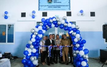 Wali Kota Pematangsiantar Diwakili Plt Asisten Amri Hasibuan Resmikan SPPG Martoba
