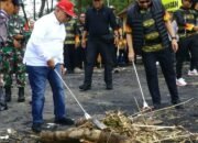 Bupati Blitar & Kejari Gelar Aksi Bersih Pantai Serang, Dorong Budaya Peduli Lingkungan untuk Blitar yang Lebih Bersih