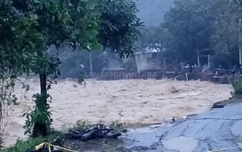 Banjir Bandang Batang Sumpu Hanyutkan Beberapa Rumah Warga di Batipuh Selatan