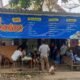 Kedai bakso Nyi Judes yang viral di desa Pamotan Rembang, Minggu (16/11/2025)