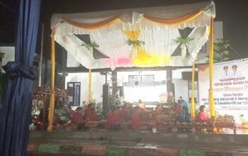 Pemko Sawahlunto gelar pertunjukan wayang kulit, bertempat di pelataran Museum Lobang Tambang Soero, Sabtu 15 November 2025.