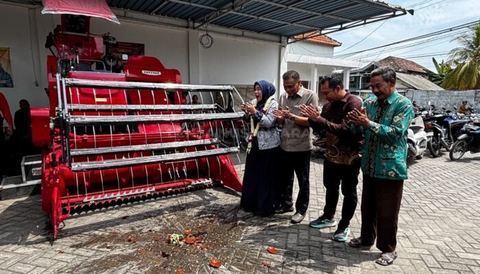 Wabup Sidoarjo Dorong Pertanian Modern Lewat Bantuan Alsintan di Desa Tarik