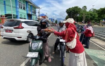‎Harga Melonjak Tajam, Petani Cabai di Banjarnegara Sedekahkan Satu Ton ke Warga