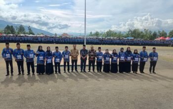 2.733 PPPK Paruh Waktu Resmi Terima SK, Bupati Monadi Tekankan Integritas dan Disiplin