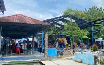 Libur Sekolah, Banyak Siswa Memanfaatkan Berkunjung Ketempat Wisata di Rembang
