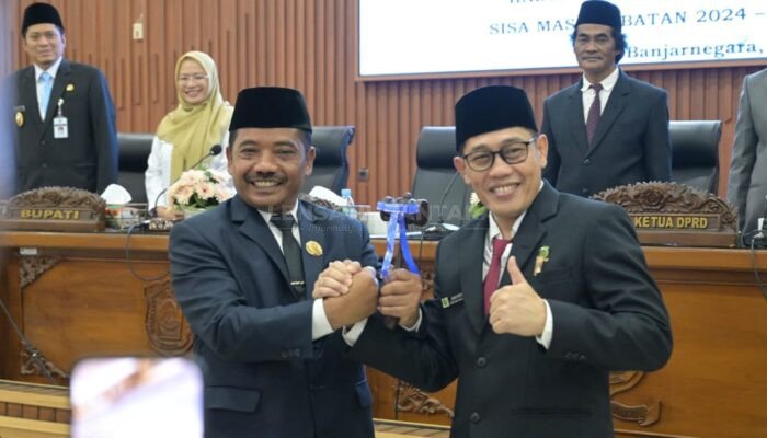 Resmi Dilantik Menjadi Ketua DPRD Banjarnegara Menggantikan Anas Hidayat, Tugas Berat Menanti Slamet‎