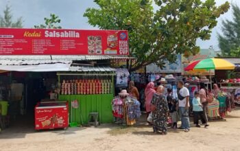 Libur Nataru, UMKM Pantai KJB Laris Manis