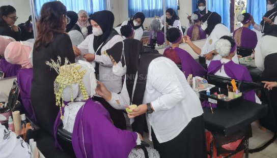 Pemerintah Kabupaten Situbondo melalui beragam program peningkatan keterampilan masyarakat.