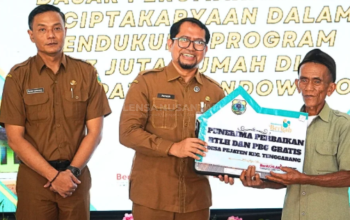 Sekretaris Daerah Bondowoso, Fathur Rozi,