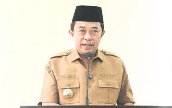 Bupati Bondowoso, H. Abd. Hamid Wahid, M.Ag.,