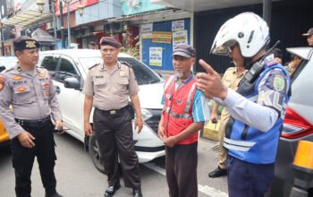 Polres Madiun Kota Tertibkan Tarif Parkir Liar Usai Viral Parkir Rp10 Ribu Saat Malam Tahun Baru