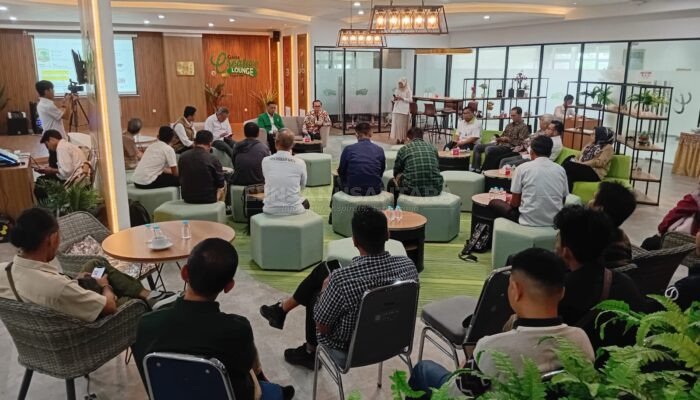 Coffee Morning bersama Media, Rektor UNAND Tegaskan Pentingnya Kritik Membangun