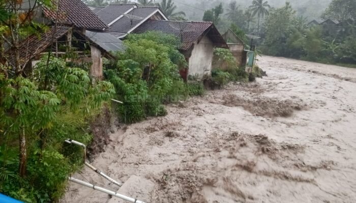 Tiga Tahun Laporan Tak Ditanggapi, Nyawa Warga yang Tinggal Dekat Sungai Kali Kacangan Banjarnegara Terancam