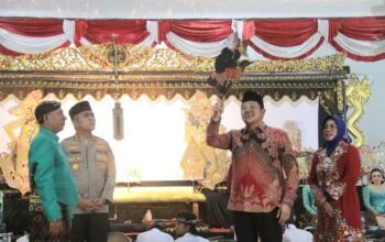 Ribuan Warga Padati Pendopo Delta Wibawa, Wayang Kulit “Semar Mbangun Kayangan” Warnai Puncak Harjasda ke-167 Sidoarjo