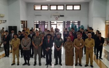 Lantik 18 PJ Kades, DPMD Jember Tegaskan Bagian Penyegaran dan Evaluasi