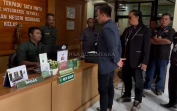 Diduga Tidak Mendapatkan Layanan Maksimal, Kuasa Hukum Gruduk Kantor PN Rembang