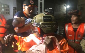 Curah Hujan Tinggi Delapan Kecamatan di Terjang Banjir, BPBD Jember Lakukan Evakuasi