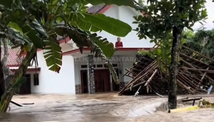 Banjir Meluas Terjang 9 Kecamatan di Jember, 7.249 KK Terdampak