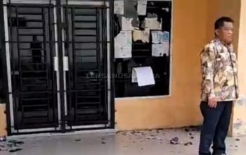 Tuntutan Aksi Jilid V AMMBB Belum Ditanggapi , Kantor Lurah Pasar Muara Beliti Jadi Sasaran Massa