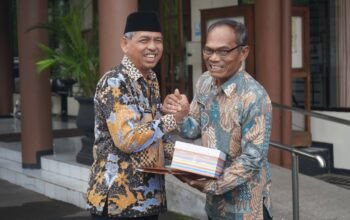 Sekda Edy Soepriyanto Lepas Masa Purna Tugas Totok Rudijanto, Staf Ahli Bupati Trenggalek