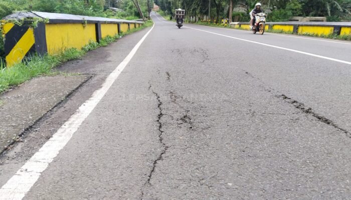 Jembatan Sentong Ambrol, Kini Jembatan Silolembu Bondowoso Juga Retak