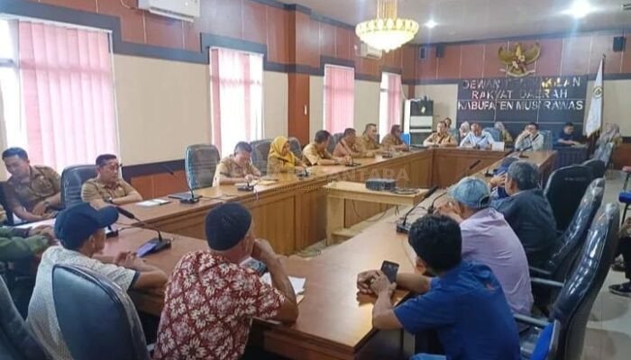 DPRD dan Pemkab Mura Gelar RDPU, Aduan Aliansi Muara Beliti Bersatu Akhirnya Dibahas Terbuka