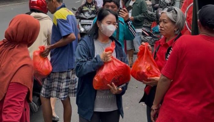 PDI Perjuangan Situbondo Bagi-bagi Ribuan Paket Sembako di Sepanjang Bulan Ramadan