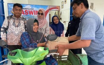 Berkah Ramadan, ASWIN Rembang Berbagi Gereh dan Telur