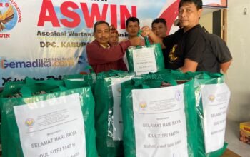 ASWIN Rembang Bagikan Paket Lebaran untuk Anggota dan Pengurus