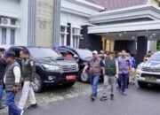 Bupati Kampar Ahmad Yuzar Antar Langsung Bantuan Kemanusiaan ke Sumatera Barat