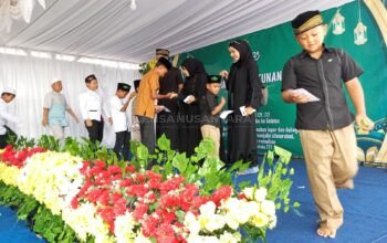 Gudang Gereh 777 di Rembang Berbagi Berkah Sembako Ramadan dan Santuni Anak Yatim