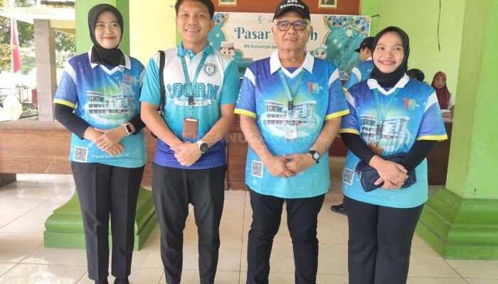 Ultah ke- 20 KSH Group Adakan Pasar Murah di Desa Pasar Banggi Rembang