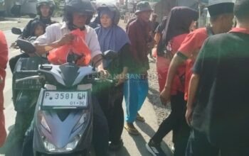 Pembagian Sembako PDI Perjuangan Situbondo Sasar Ratusan Warga Panarukan dan Kendit