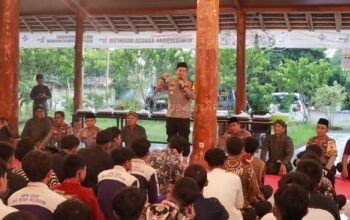 Polres Jombang Tanamkan Jati Diri Bangsa di Situs Ndalem Pojok Soekarno: Kapolres Ajak Pelajar Jadi Generasi Penerus yang Berintegritas