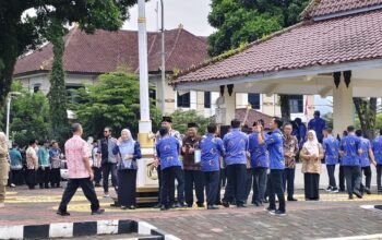 Ribuan ASN Pemkab Banjarnegara, Ikuti Apel dan Halal Bihalal di Alun-Alun Bersama Bupati