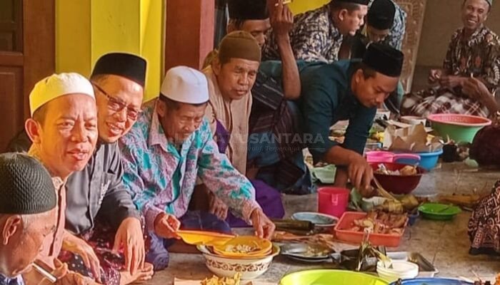 Hadiri Acara Tradisi Kupatan, Anggota Dewan dari Nasdem Grobogan Berikan Tanggapannya