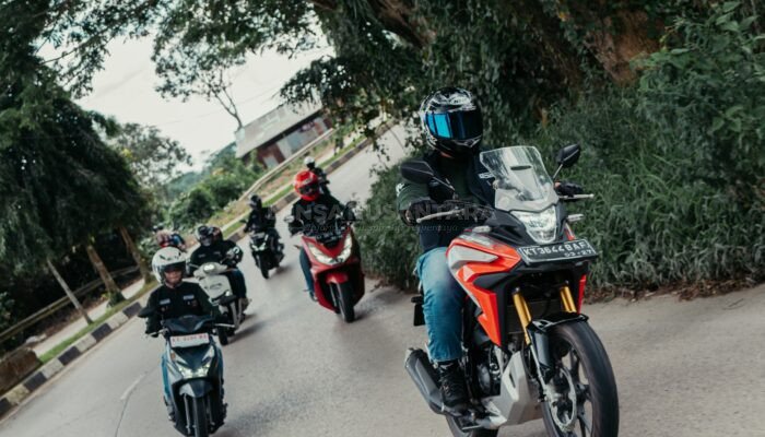 Sering Menarik Gas Saat Mengerem di Tanjakan? Simak Dampak Buruknya bagi Kendaraan