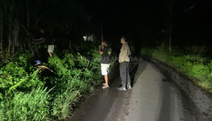 Puting Beliung Terjang Desa Kerang, Polres Bondowoso Respon Cepat