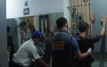 Antisipasi Peredaran Narkoba di Rutan Kelas IIB Banjarnegara, Tim BNN Lakukan Penggeledahan Penghuni Lapas