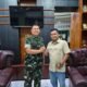 Komandan Kodim 0822 Letkol Inf Prawito bersama Ketua SMSI Bondowoso Arik Kurniawan