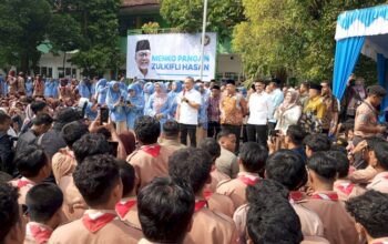 Zulkifli Hasan Kungker ke MAN 1 Jombang, Ini Pesan Pentingnya