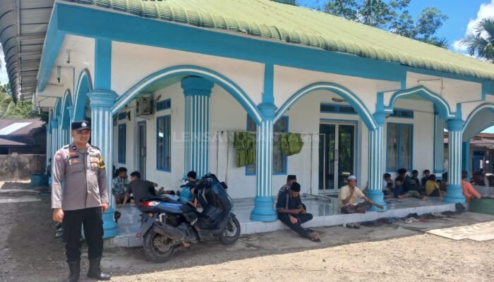 Patroli Humanis Polres Tapteng Dukung Kenyamanan Jamaah Sholat Jumat