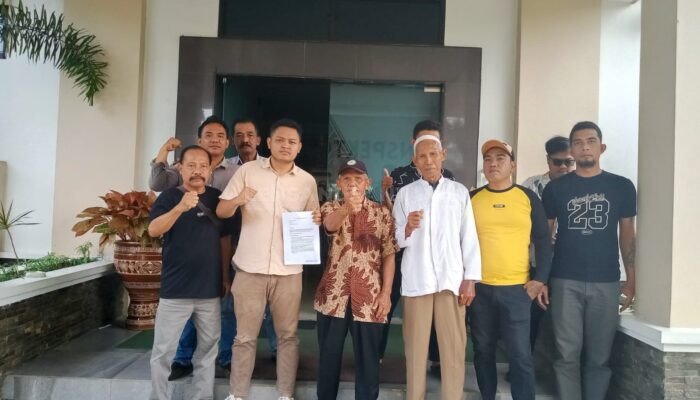 Pemeriksaan Kasus Pilprades Desa Purwasaba Dianggap Bertele-tele, Perwakilan Peserta dan Warga Datangi Inspektorat Banjarnegara