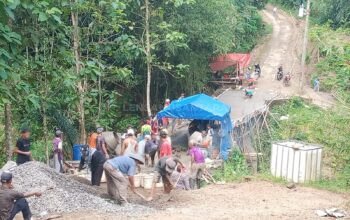Tidak Adanya Perhatian, Kades dan Masyarakat Desa Merden Banjarnegara, Bangun Jembatan dengan Anggaran Swadaya