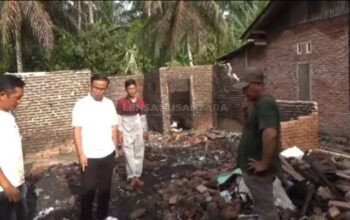 Wakil Ketua II DPRD Kaur Tinjau Lokasi Kebakaran di Desa Tanjung Beringin Luas